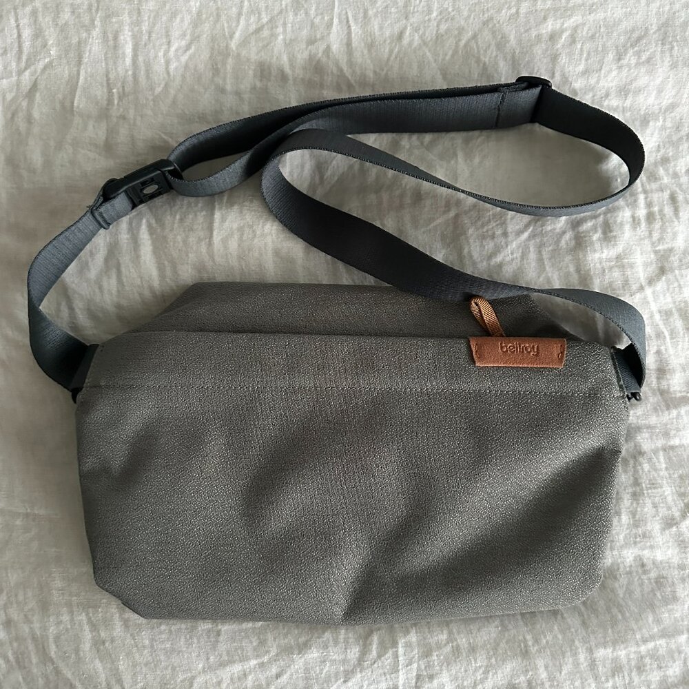 Bellroy Venture sling